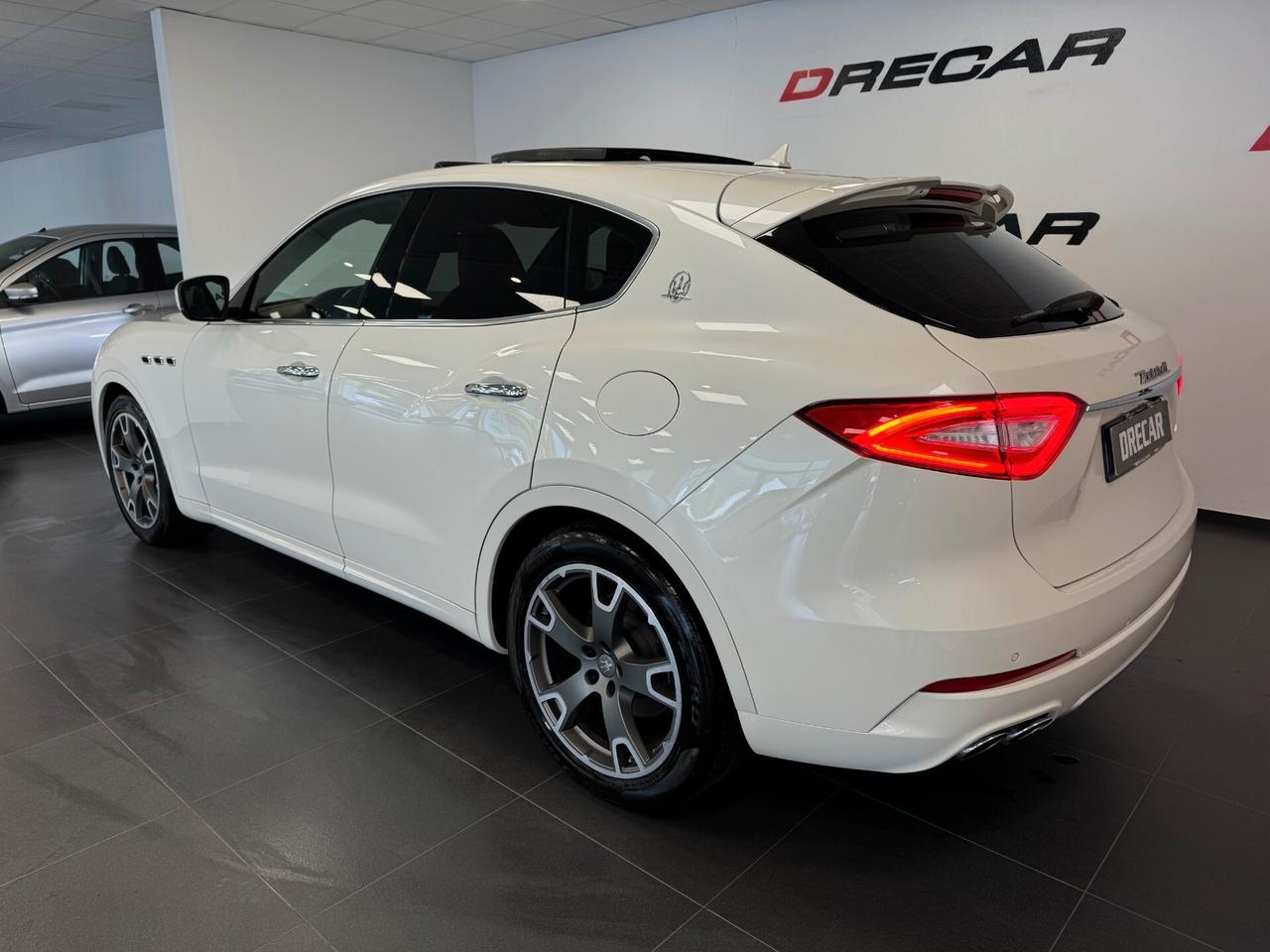 Maserati Levante V6 Diesel 275 CV AWD PERLATO TETTO PACK SPORT