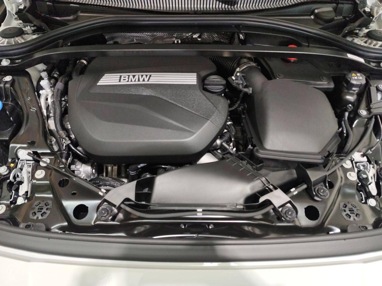 BMW Serie 1 120d 48V MSport Design