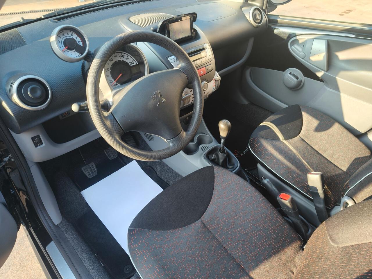 Peugeot 107 1.0 68CV 5p. Sweet Years