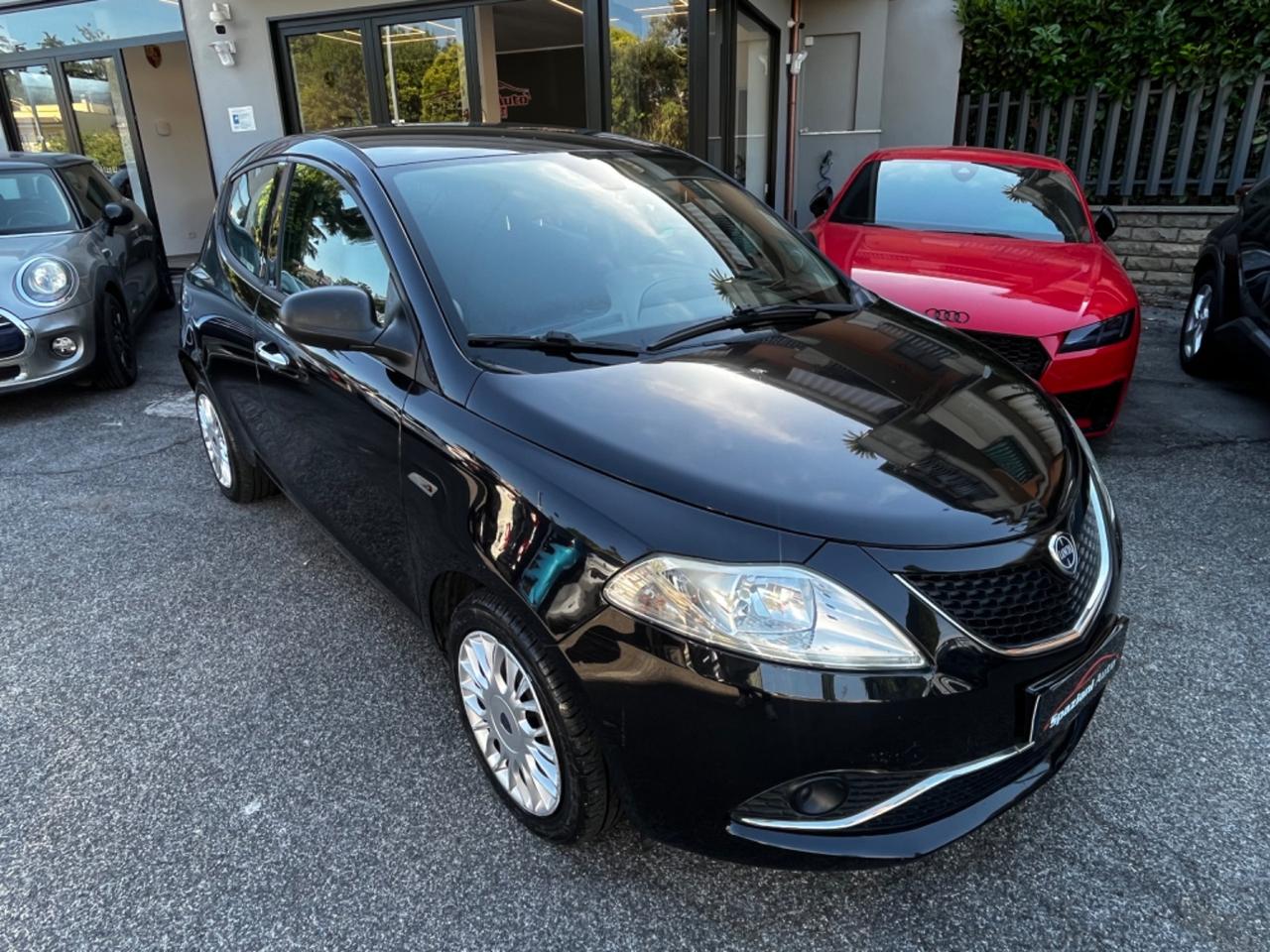 Lancia Ypsilon 1.2 69 CV 5 porte