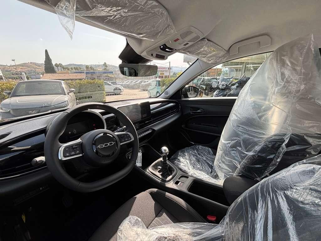 Fiat 600 Hybrid 110 CV DCT Icon Benzina / KM 0 IVA ESPOSTA Tua a solo 209 Euro al mese