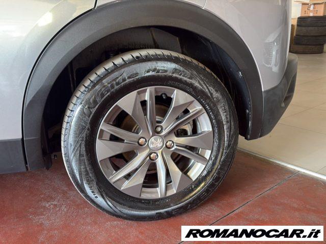 PEUGEOT 2008 motore elettrico 136 CV Active Pack