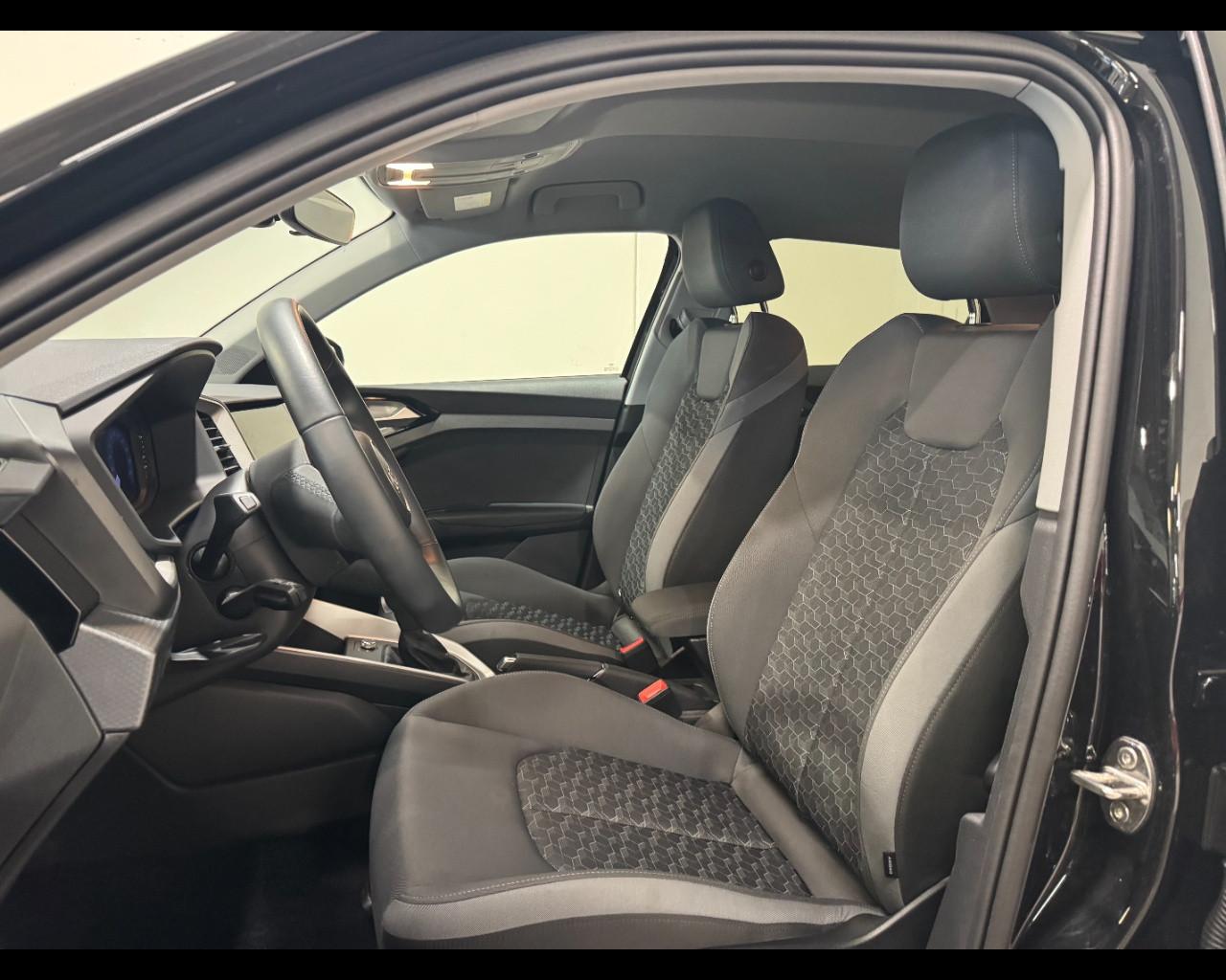 AUDI A1 SPORTBACK 30 TFSI S-TRONIC ADVANCED