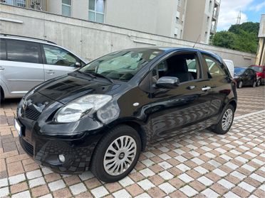 Toyota Yaris 1.0 3 porte Sol - ok neopatentati