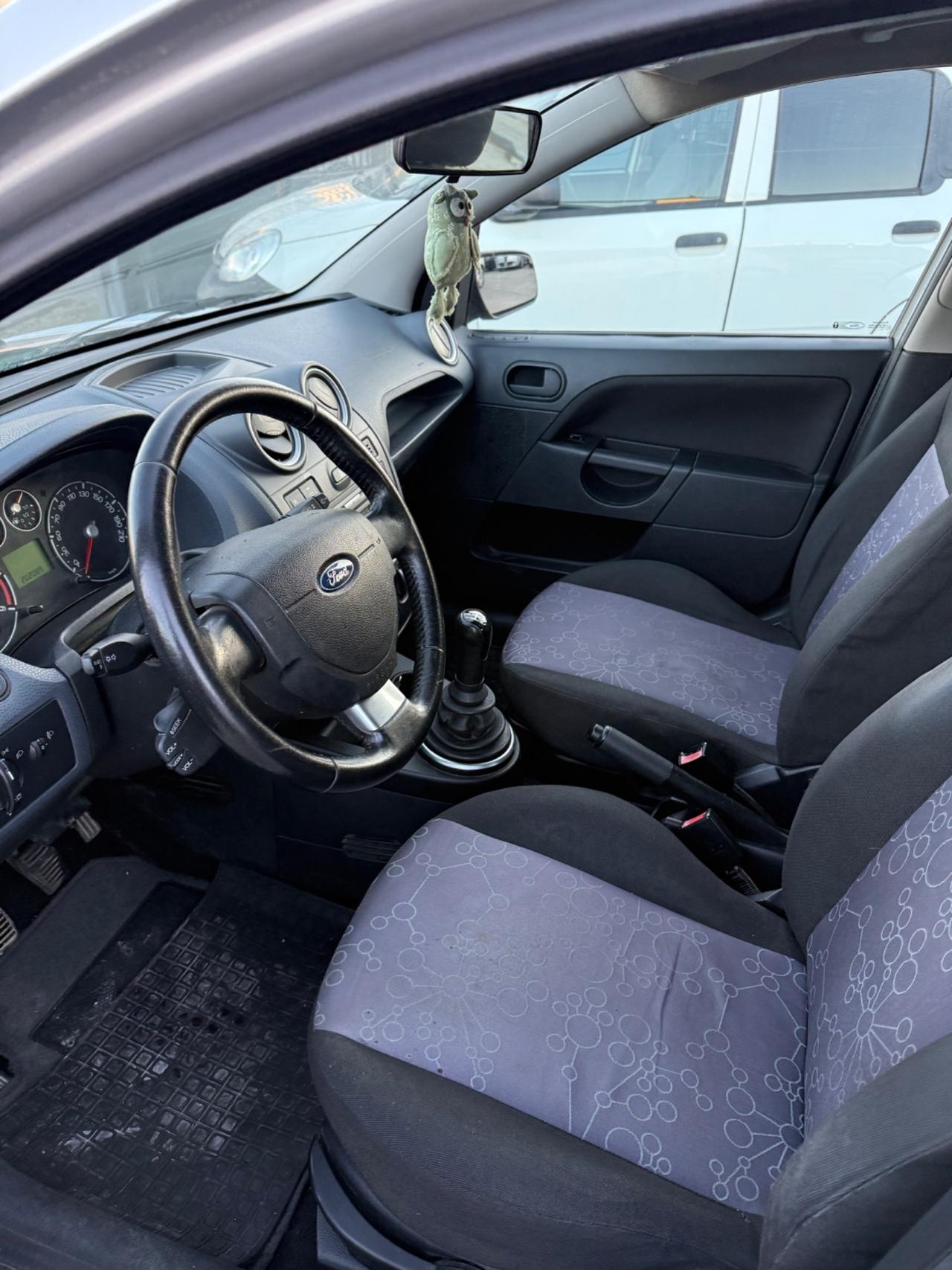 Ford Fiesta 1.4 TDCi 5p. Ghia