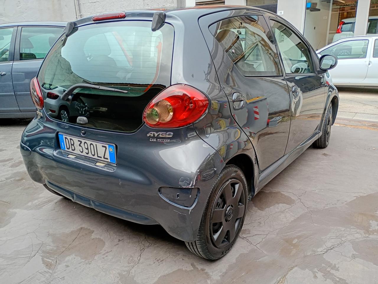 Toyota Aygo 1.0 12V VVT-i 5 porte Sol