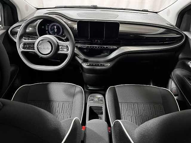 Fiat 500e Berlina 42 kWh KM ZERO