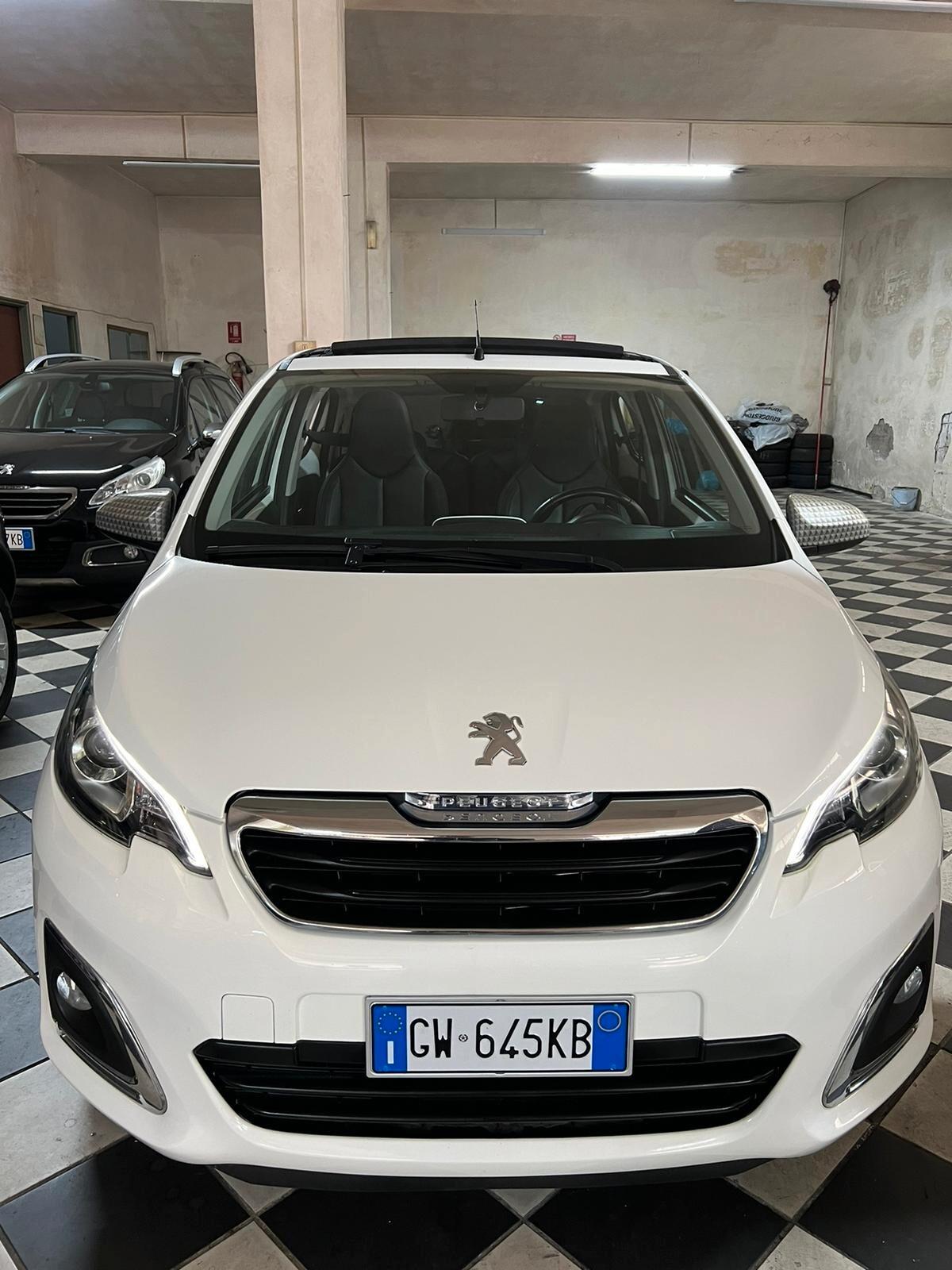 Peugeot 108 PureTech 82 5 porte Allure TOP!