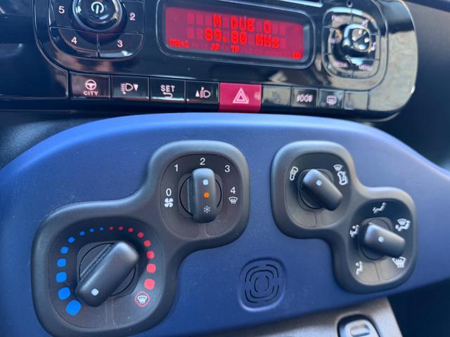FIAT Panda 1.2 LOUNGE+TELEFONO+VOLANTE MULTIFUNZIONE+5POSTI