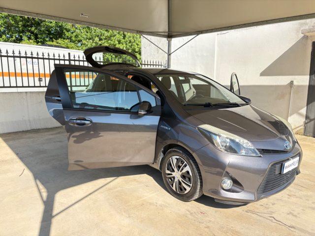TOYOTA Yaris 1.5 Hybrid 5 porte Lounge AUTOMATICA OK NEOPATENTA