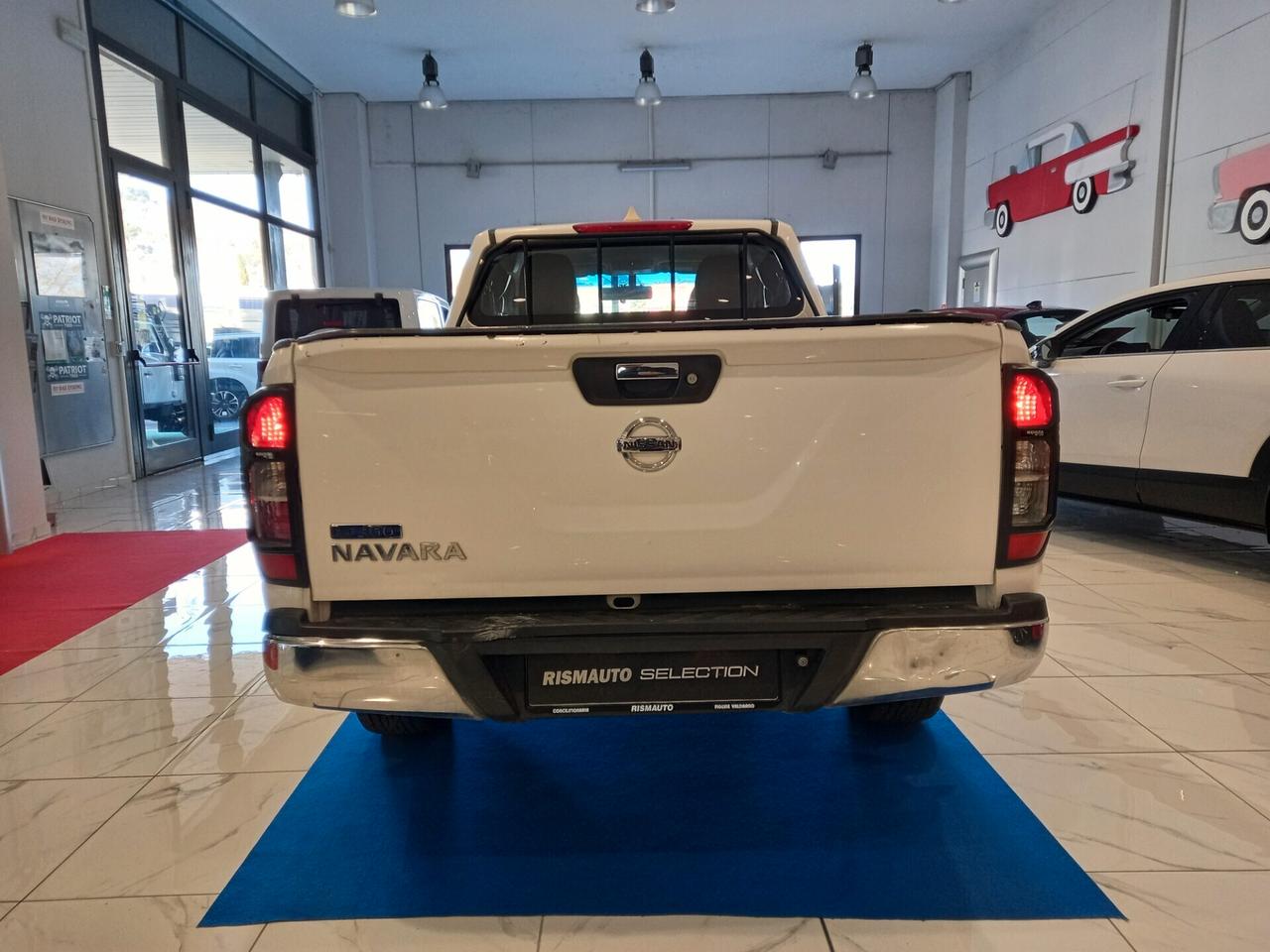 Nissan Navara 2.3 dCi 4WD King Cab Acenta