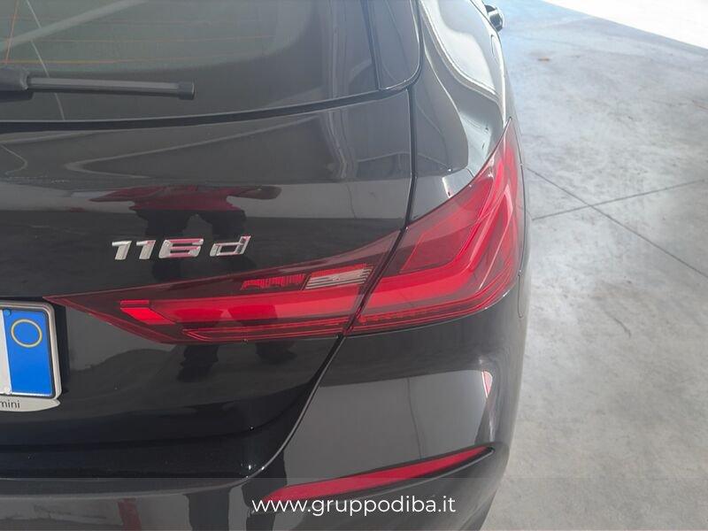 BMW Serie 1 F40 Diesel 116d Sport auto