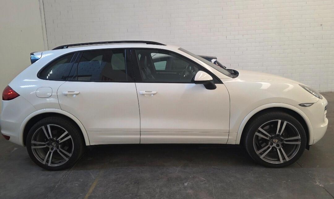 Porsche Cayenne 3.0 Diesel. SOLO EXPORT