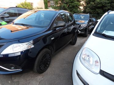 Lancia Ypsilon 1.2 69 CV 5 porte Gold