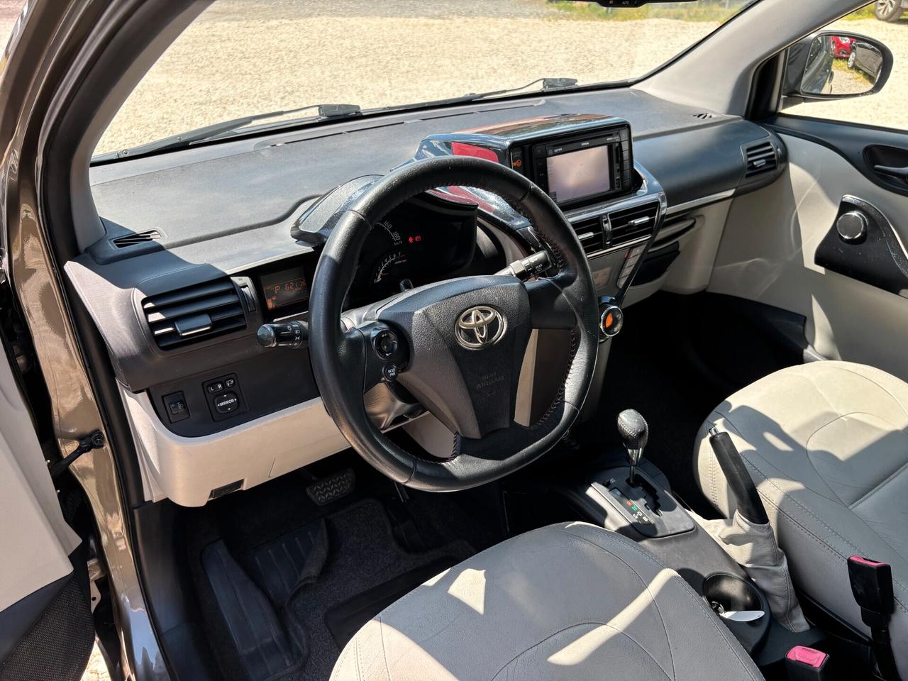 Toyota iQ 1.0 CVT Lounge
