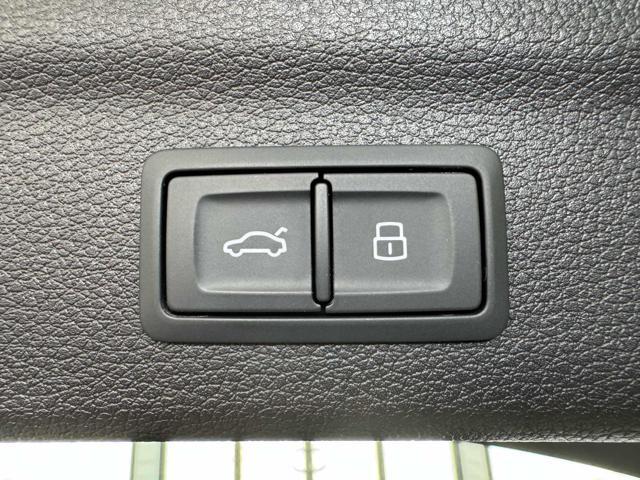 AUDI Q3 35 TDI S tronic Business Advanced