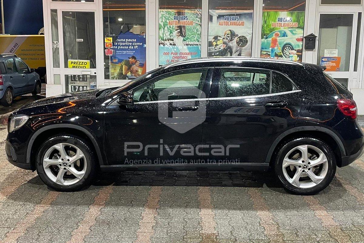 MERCEDES GLA 180 d Sport