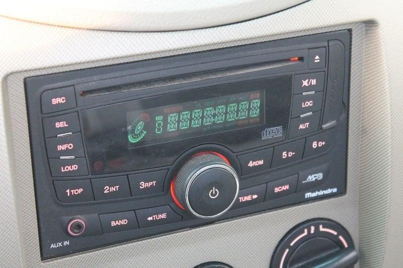 Mahindra Genio Genio 2.2 SC2 N1