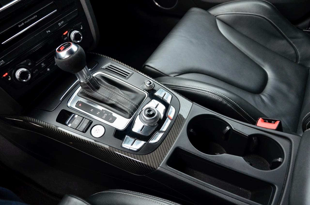 AUDI RS4 AVANT 4.2 V8 QUATTRO 450cv S-TRONIC, CRONOLOGIA SERVICE COMPLETA, CARBOCERAMICA, SEDILI GUSCIO, DIFFERENZIALE SPORTIVO, DRC, SCARICO SPORTIVO, BANG & OLUFSEN, 20", PERMUTE