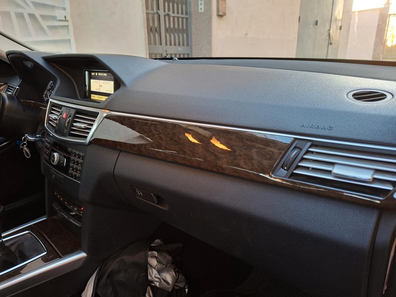 Mercedes-benz E 220 CDI BlueEFFICIENCY Executive