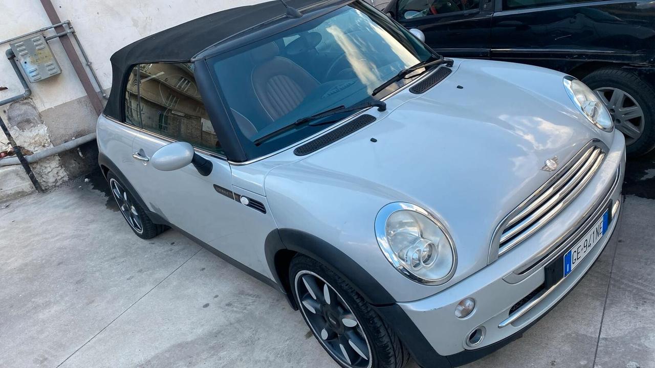 Mini 1.6 16V One Sidewalk Cabrio