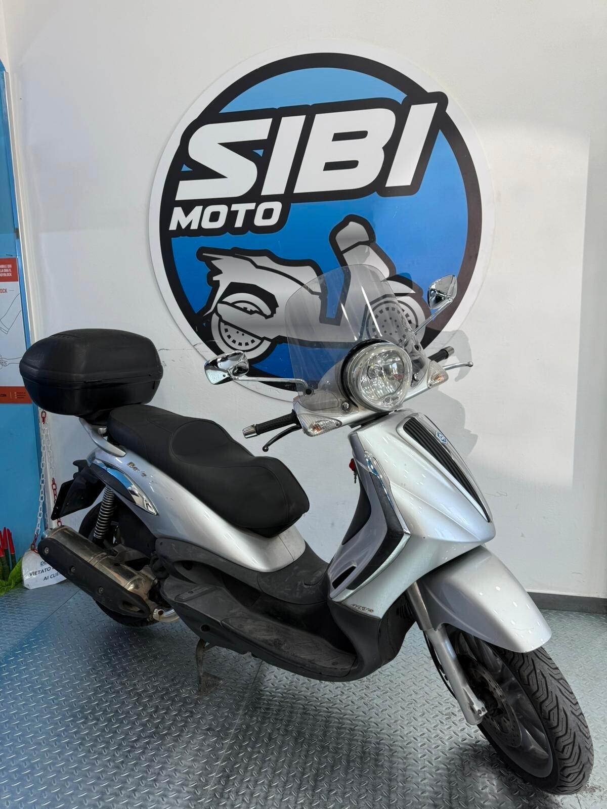 Piaggio Beverly 400
