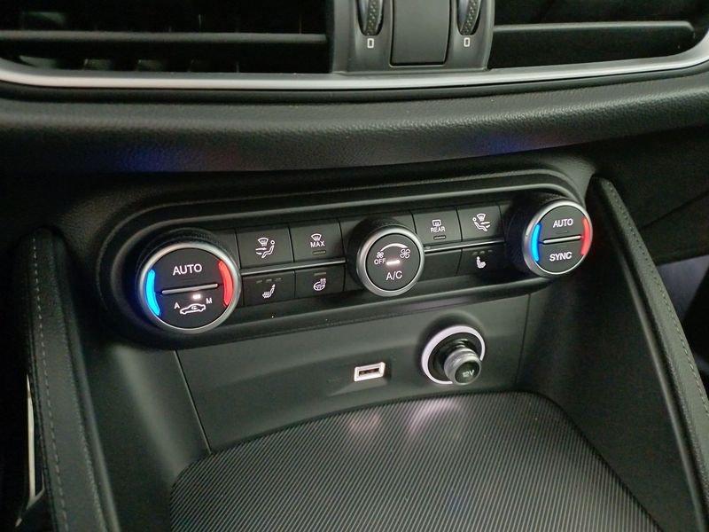 Alfa Romeo Stelvio Stelvio 2.2 t Veloce Q4 210cv auto GARANZIA