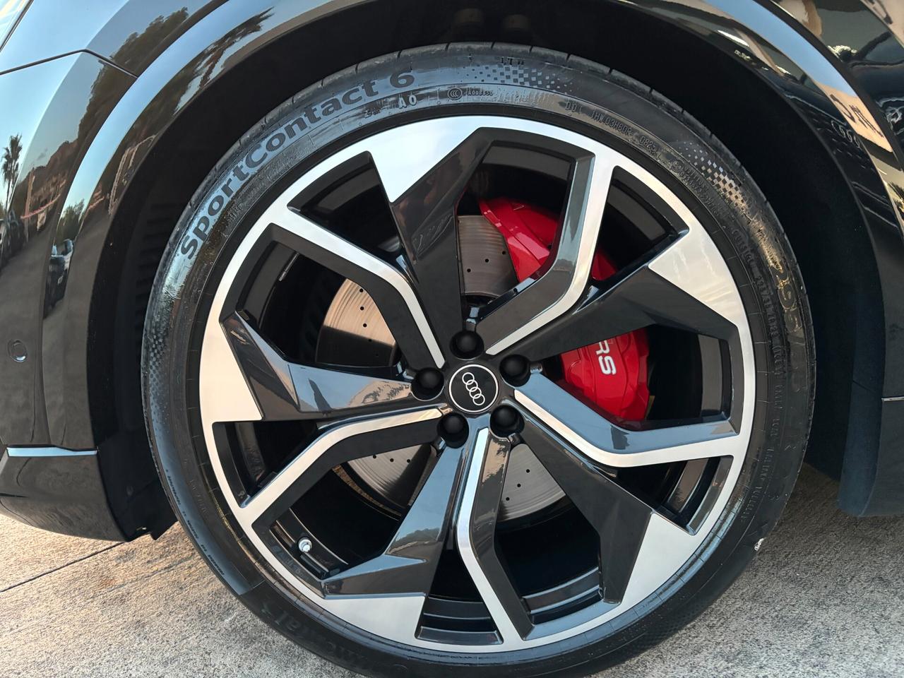 Audi Q8 RS TFSI V8 quattro tiptronic