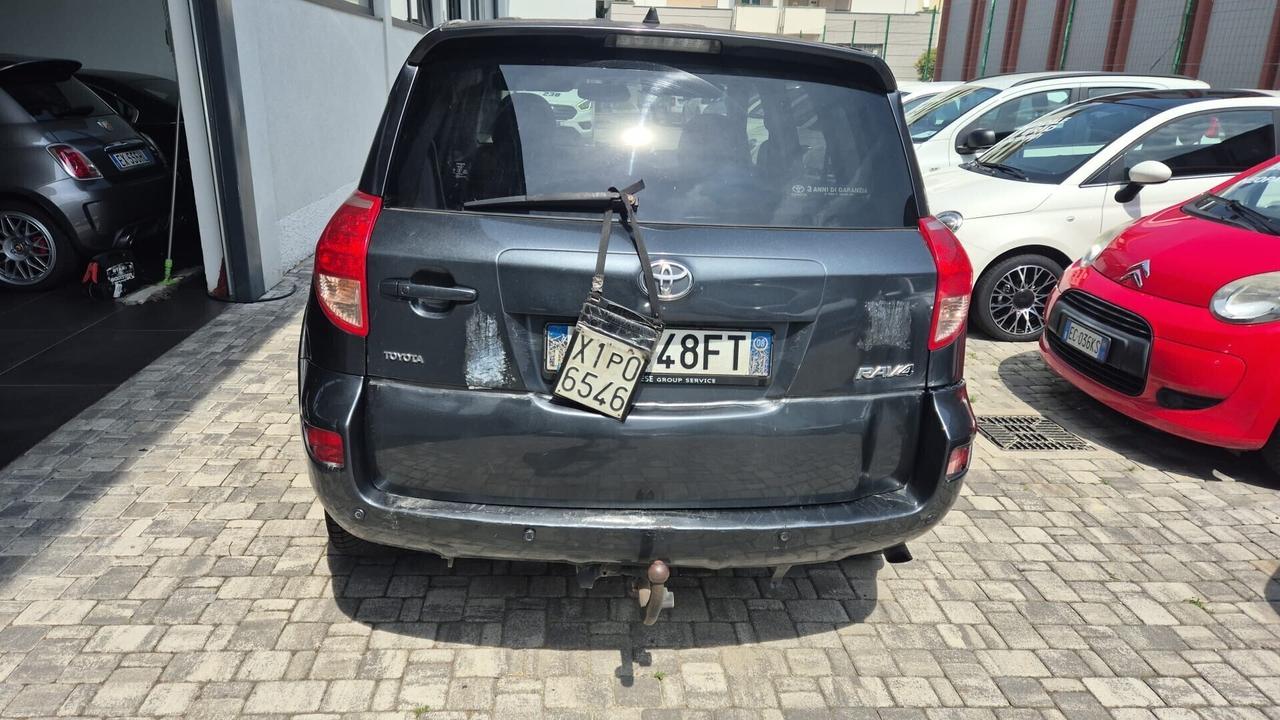 Toyota RAV 4 2.2 4X4 - MOTORE SOSTITUITO A 130.000