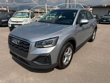 Audi Q2 30 TDI cockpit fari led automatica