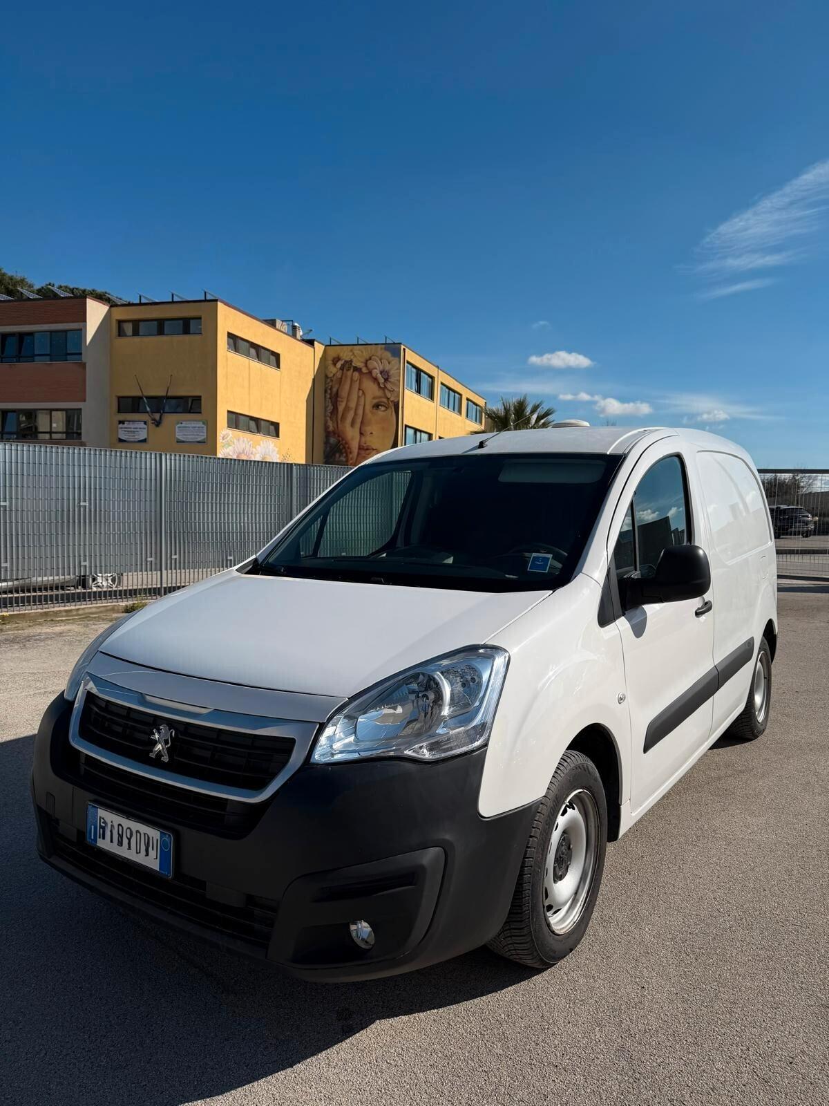 Peugeot Partner BlueHDi 75 L1 Furgone Pro