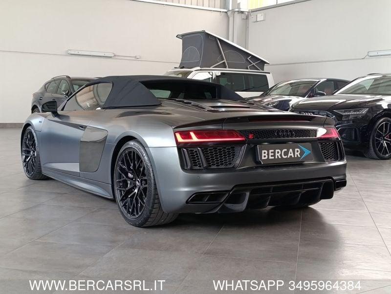 Audi R8 Spyder 5.2 FSI quattro S tronic plus