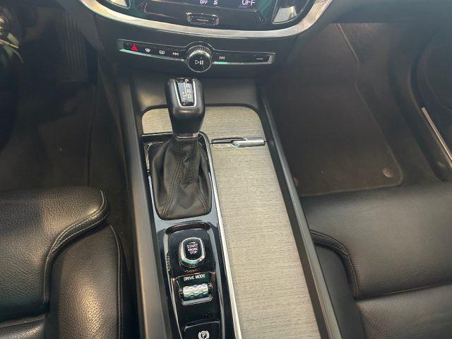 VOLVO V60 Cross Country D4 AWD Geartronic Business Plus