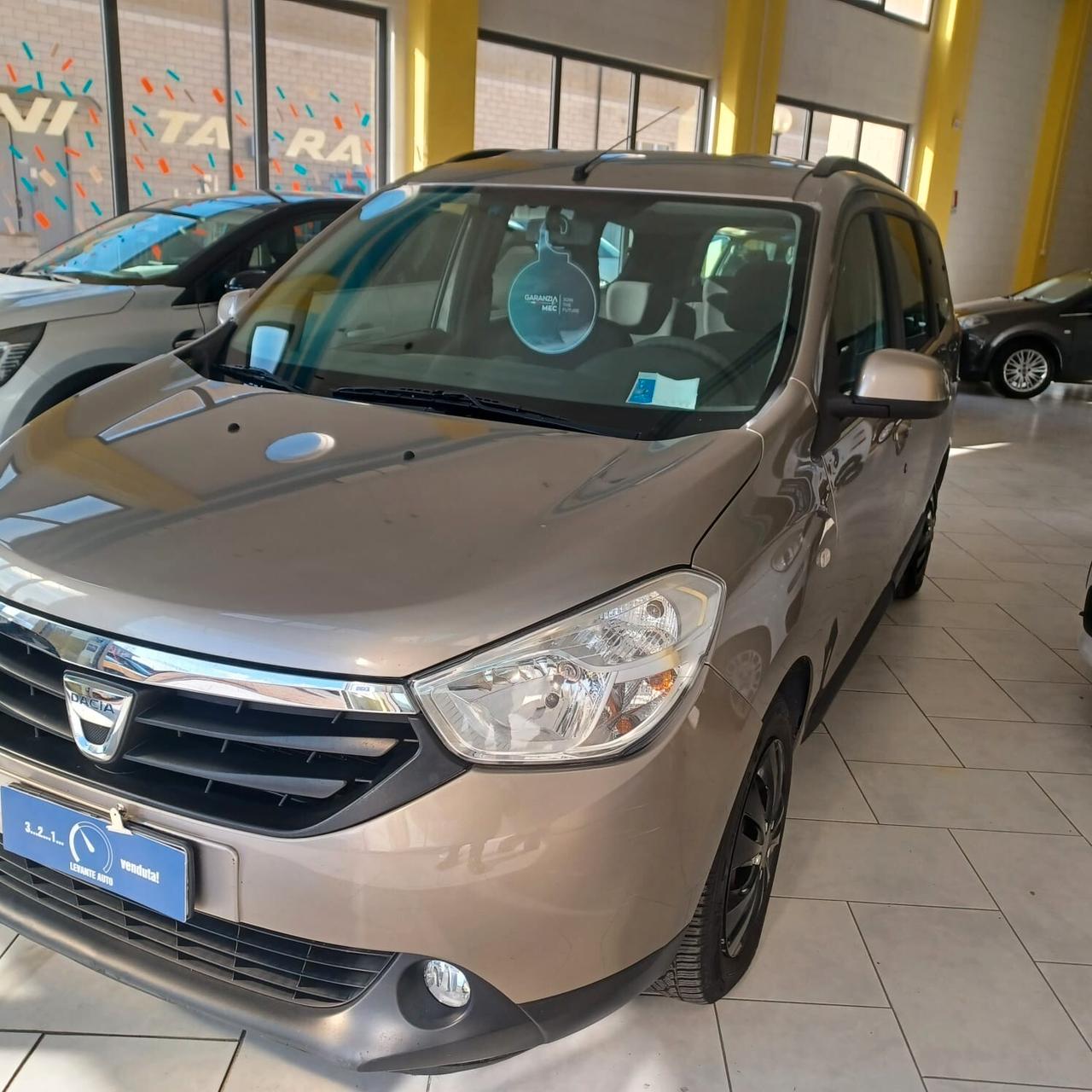 7 POSTI DACIA LODGY 1.5 DIESEL BEN CONSERVATA