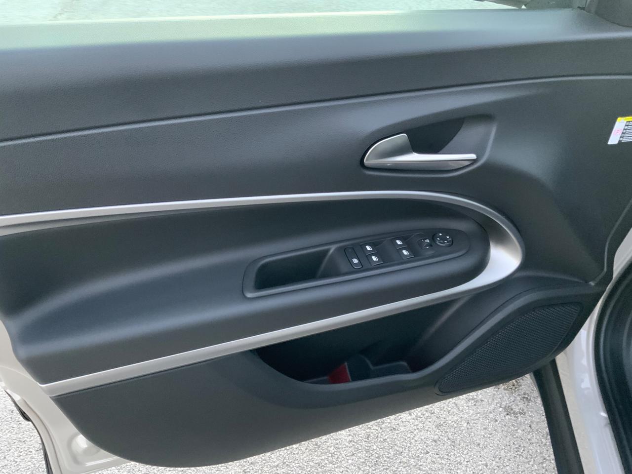 Jeep Avenger 1.2 Turbo 100 CV MHEV Summit TETTO.