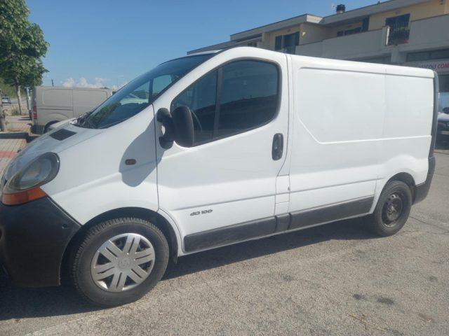 RENAULT TRAFIC VIVARO 2.0 DISEL 100 CV