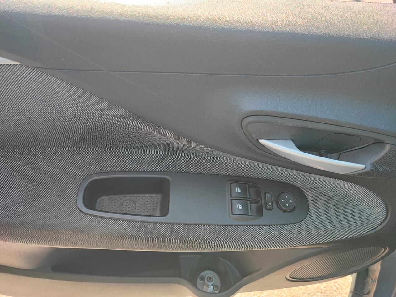 Fiat Punto Evo 1.4 5 porte Dynamic GPL