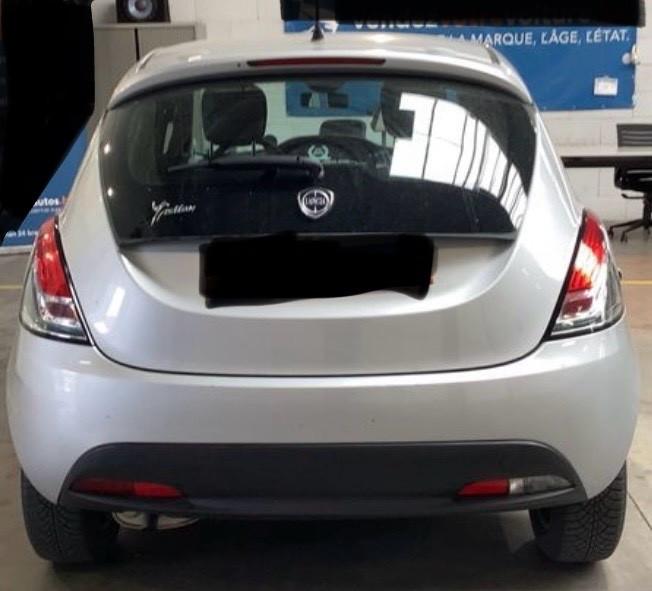 Lancia Ypsilon 1.2 69 CV5porte Silver-soloKm47500-