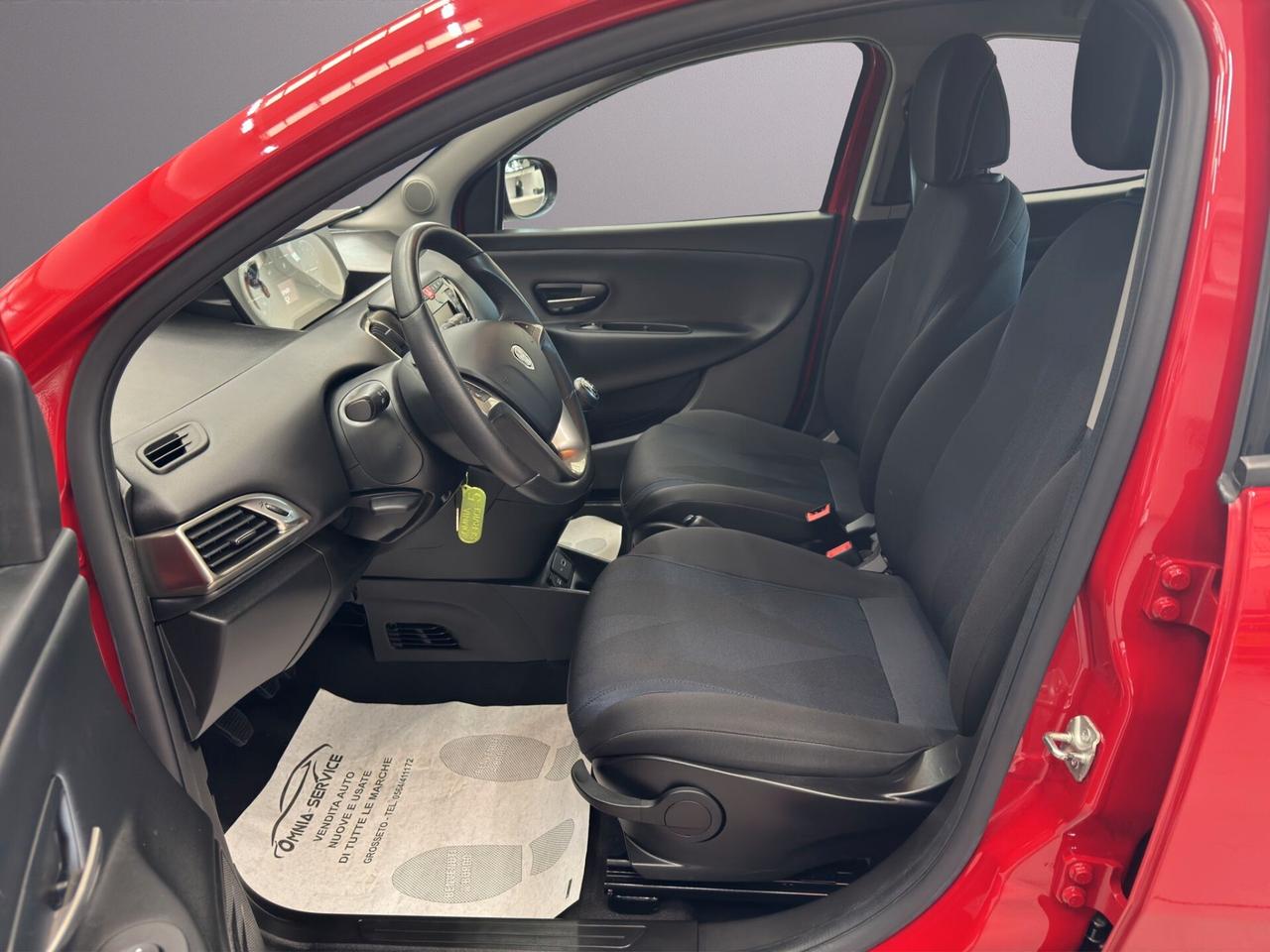 Lancia Ypsilon 1.0 FireFly 5 porte S&S Hybrid Ecochic Gold