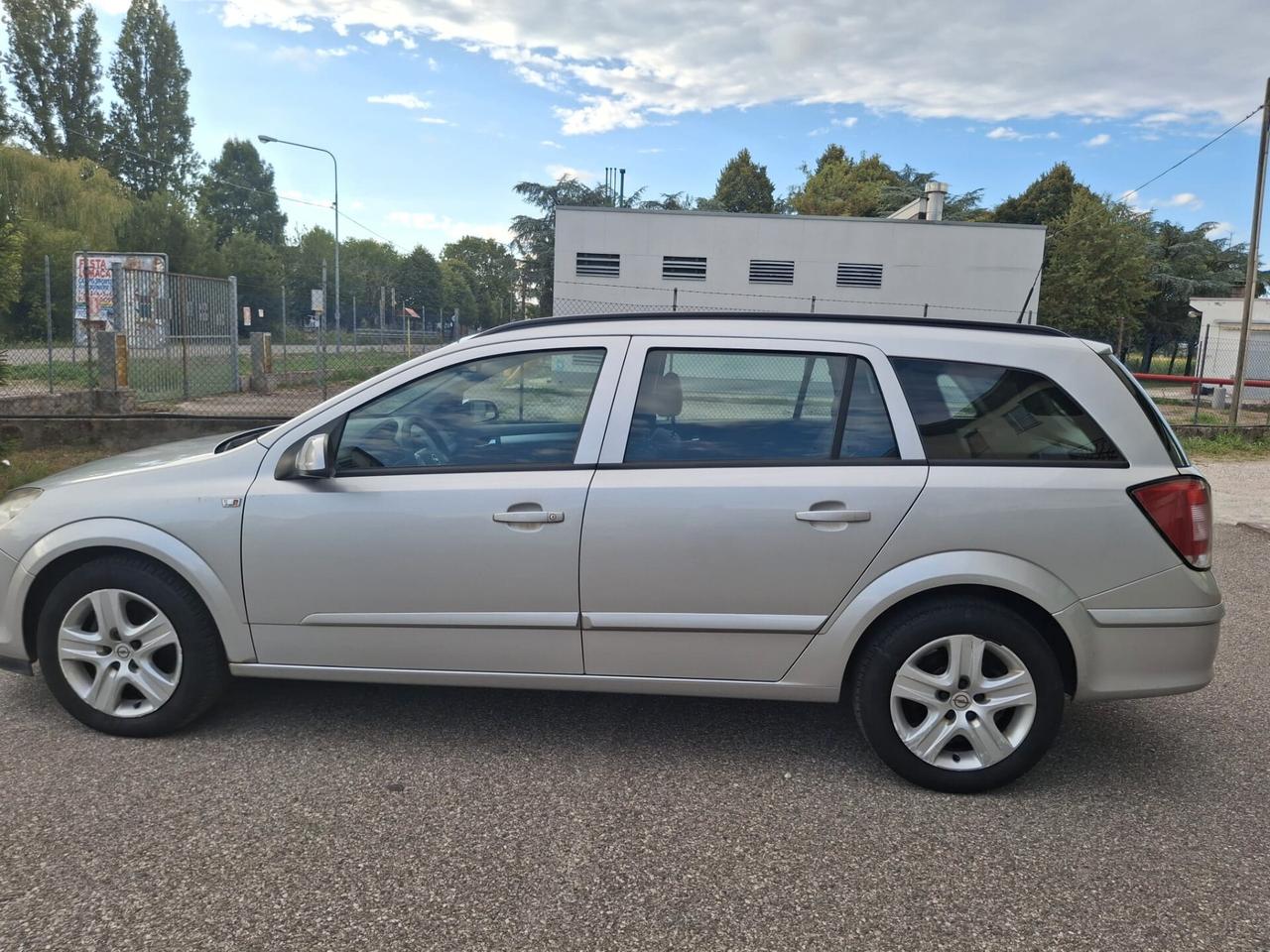 Opel Astra 1.7 CDTI 110CV Station Wagon Cosmo