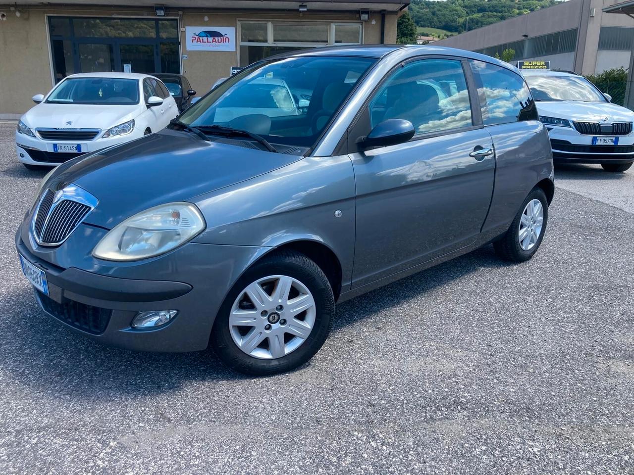 LANCIA YPSILON 1.2 BENZINA 60 CV – ADATTA A NEOPATENTATI
