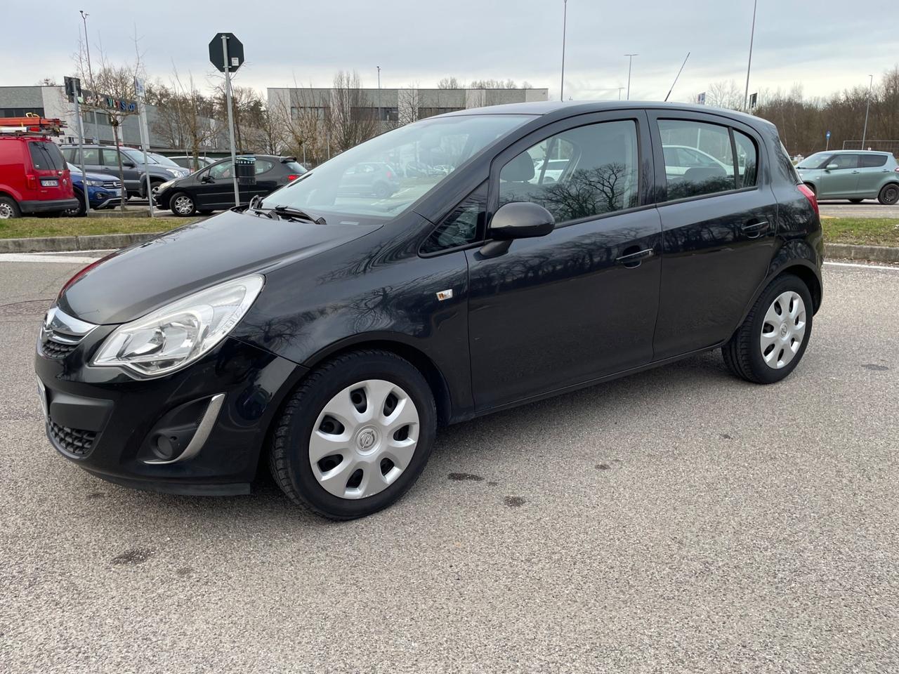 Opel Corsa 1.2 5 porte Sport* Neo patentati *