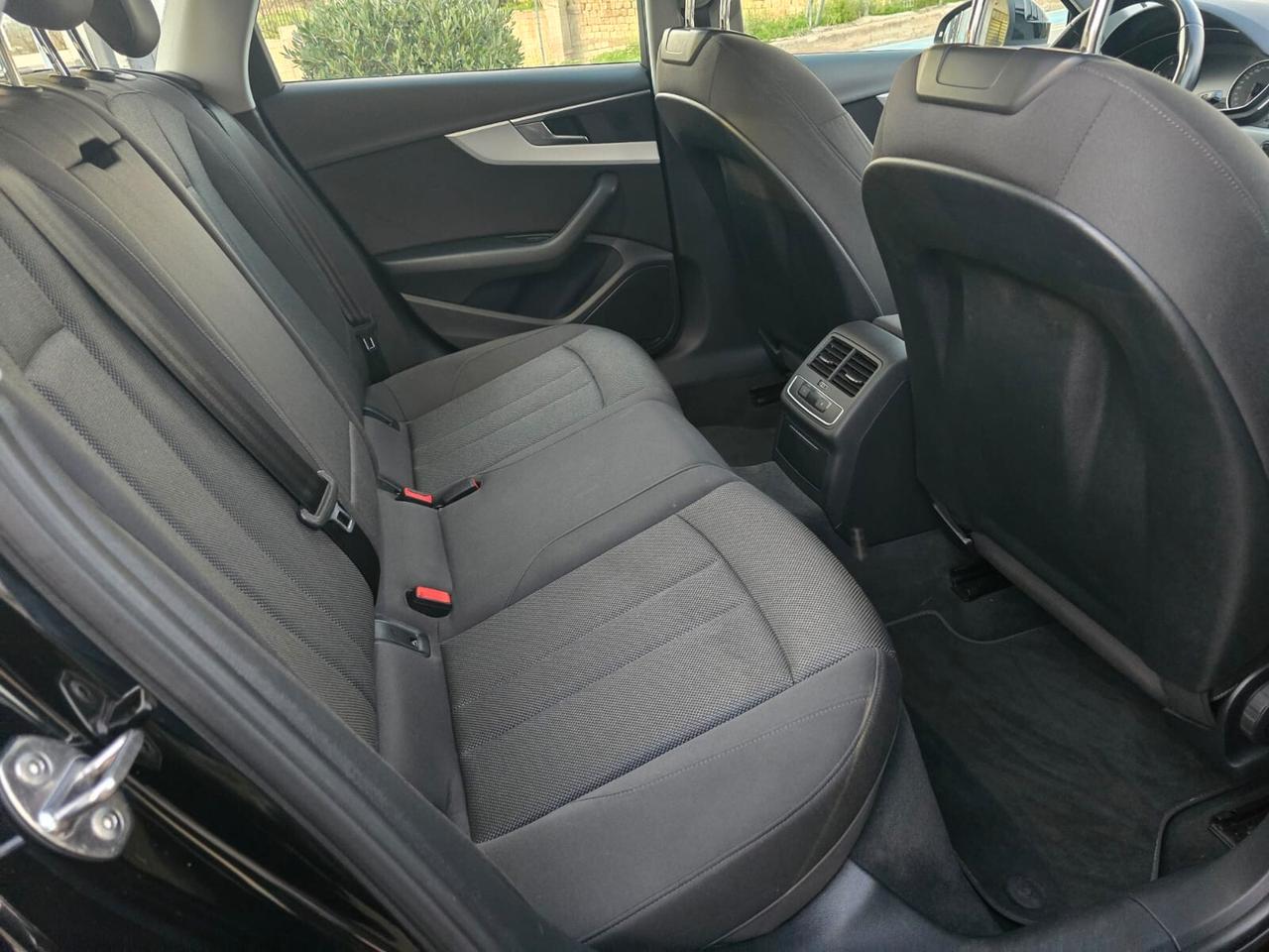 Audi A4 Avant 2.0 TDI 150 CV ultra Business