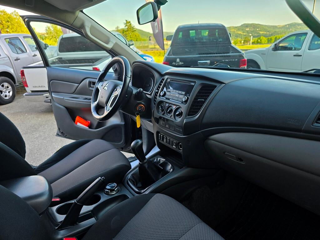 Mitsubishi L200 2.4 DI-D/154CV Double Cab Invite