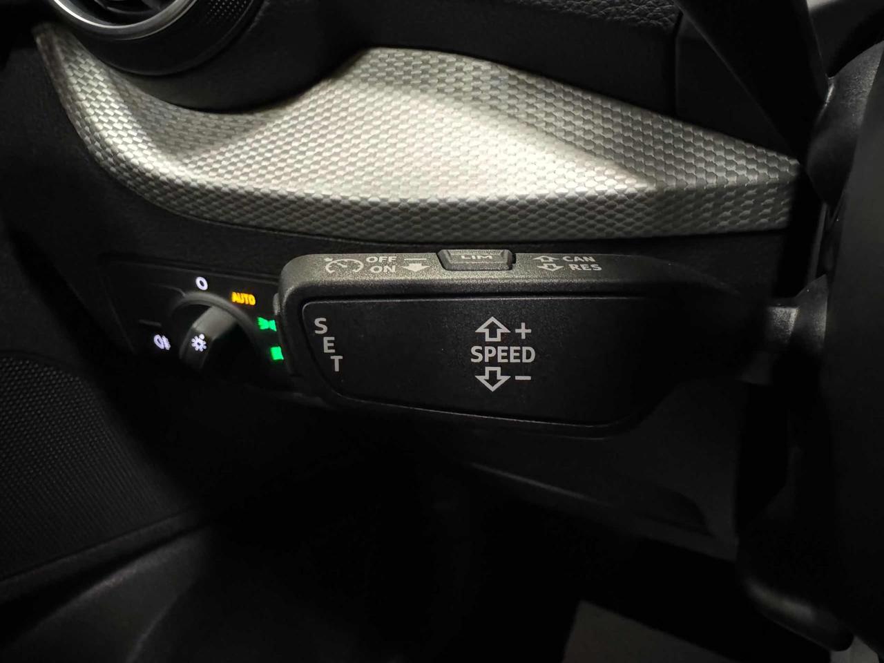 Audi Q2 35 TDI S tronic Business Advanced