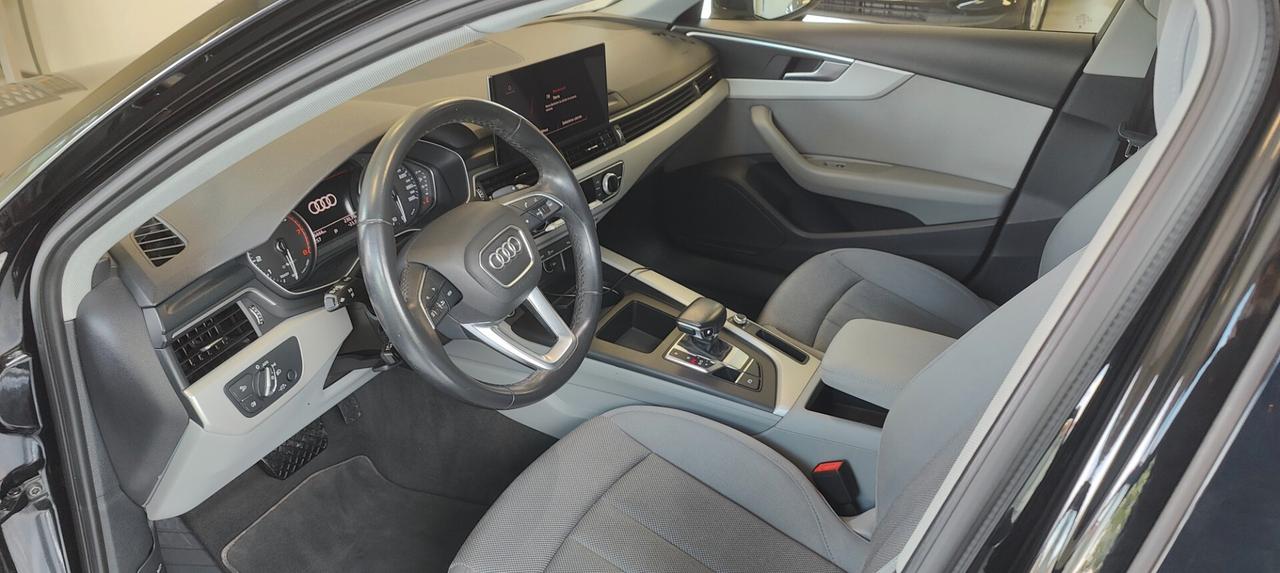 Audi A4 Avant 40 g-tron S tronic Business