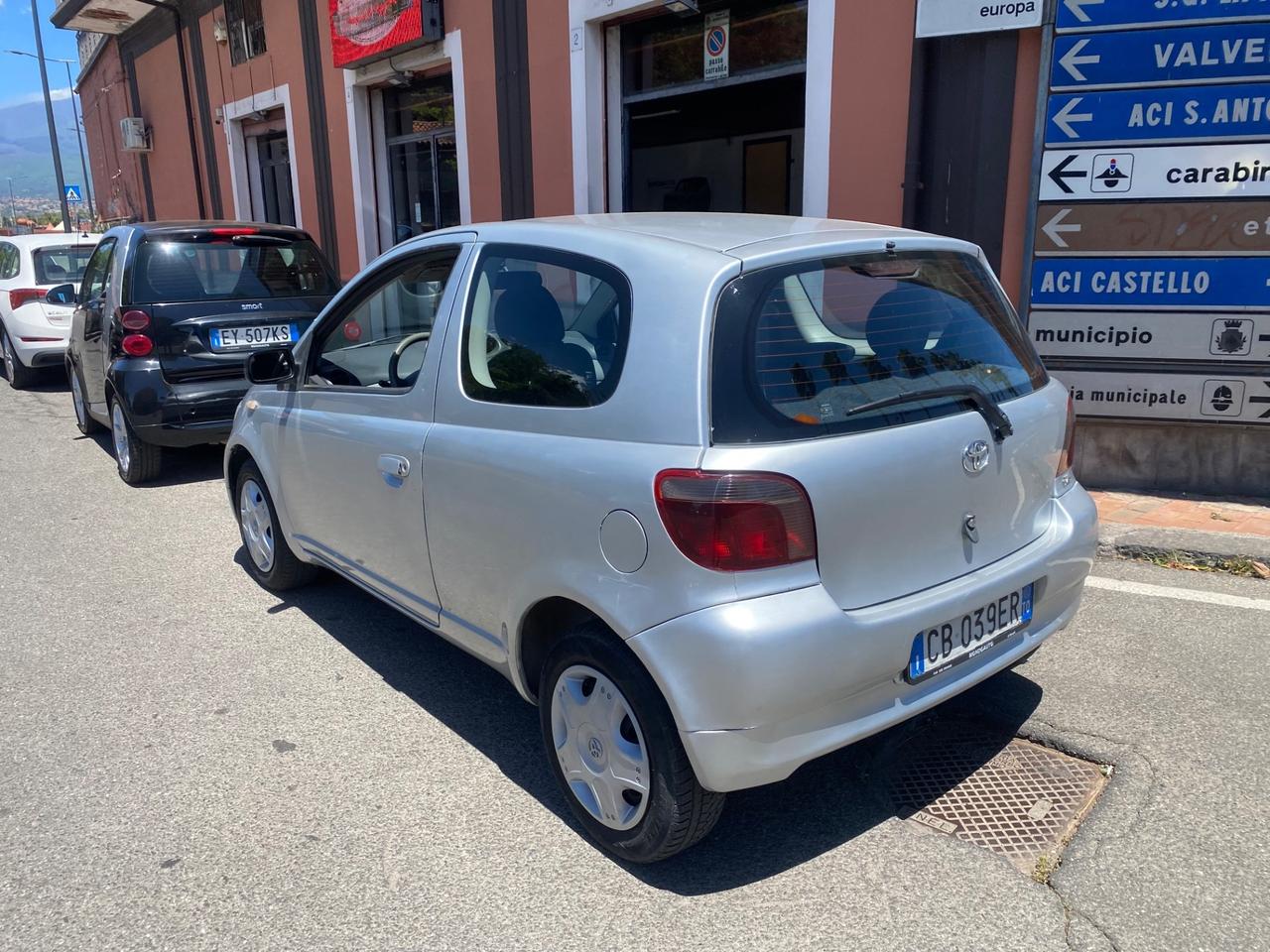 Toyota Yaris 1.4 tdi D-4D cat 3 porte Sol