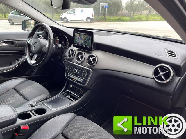 MERCEDES-BENZ GLA 220 d Automatic 4Matic Premium