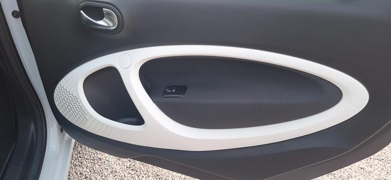 Smart ForTwo 1000 62 kW coupé passion GARANZ 12 MESI NO OBBLIGO FINANZIAMENTO