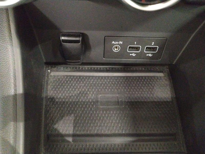 Renault Captur 1.6 E-Tech hybrid Intens 145cv auto